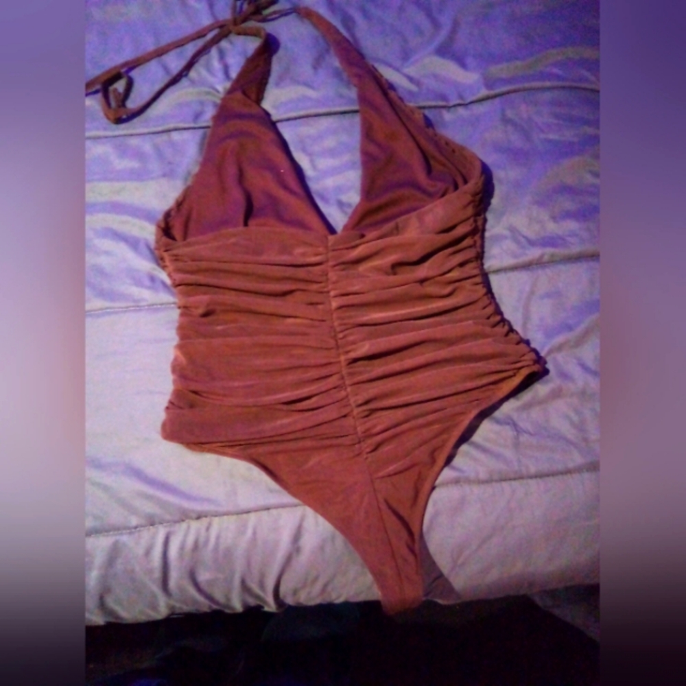 Body suite - Picture 3 of 3